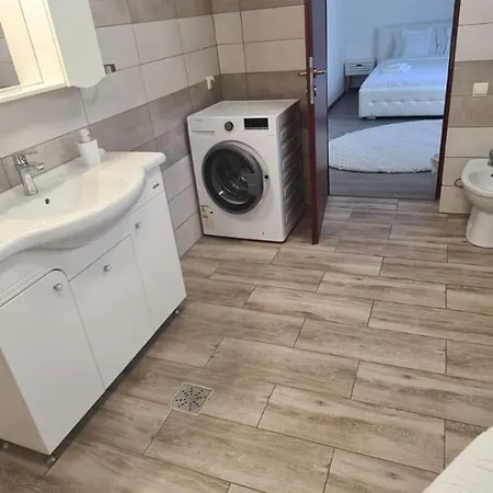 Homestay Casa Coresi Brasov